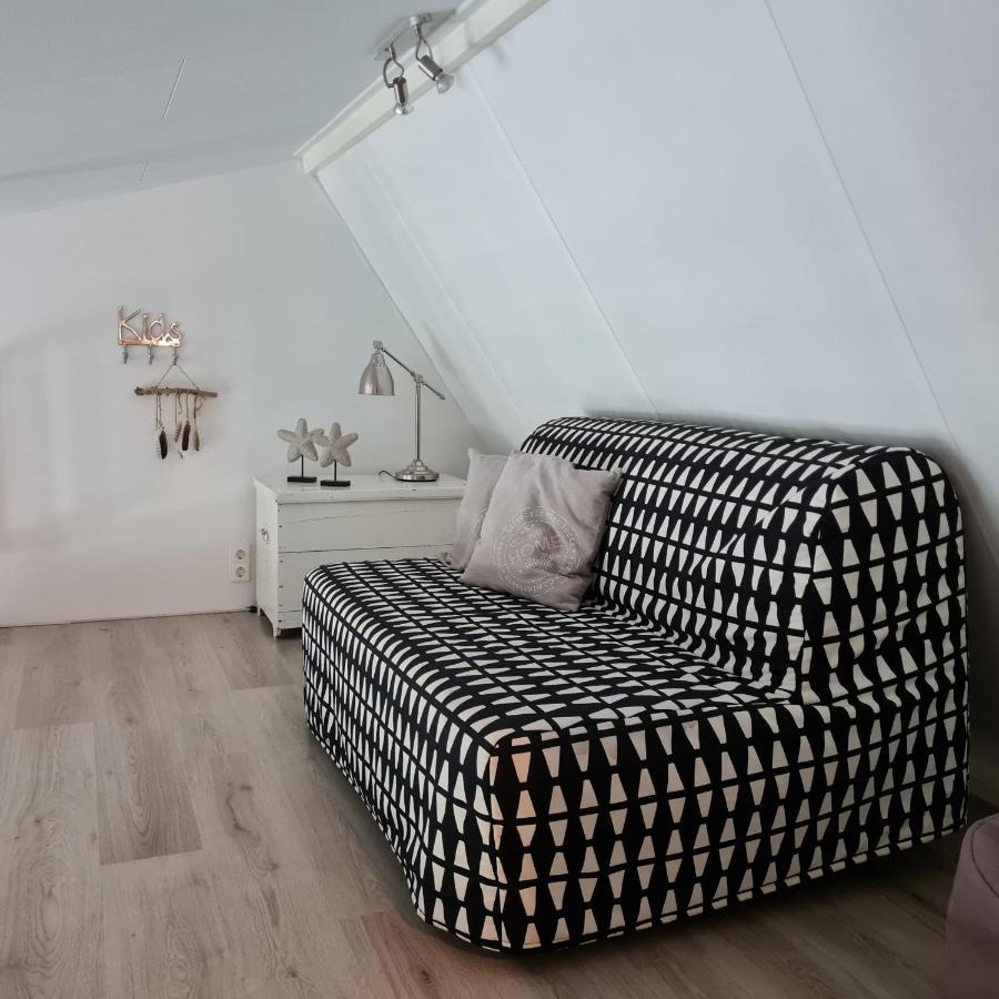 Wellness Chalet Met Jacuzzi, Sauna, Omheinde Tuin, Sint-Annaland Exterior foto