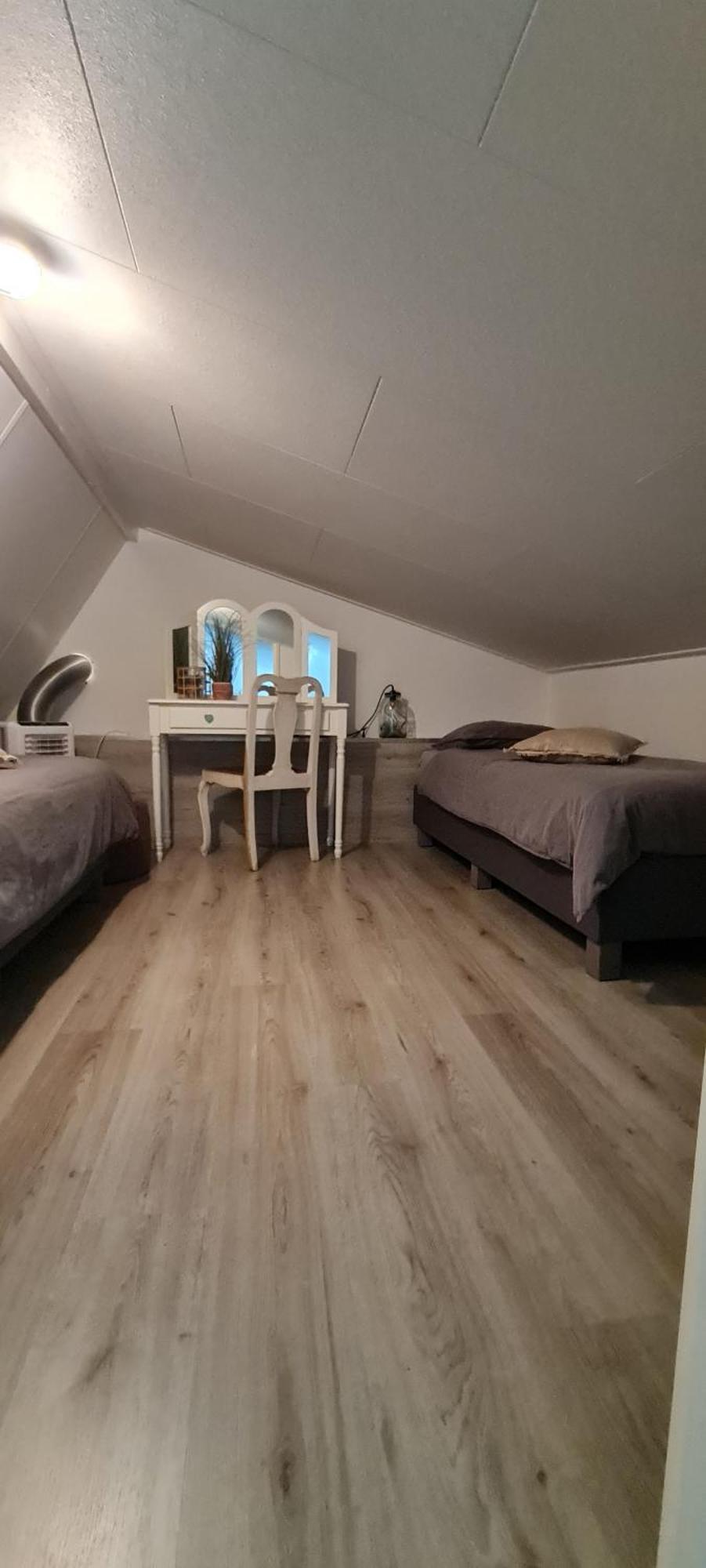 Wellness Chalet Met Jacuzzi, Sauna, Omheinde Tuin, Sint-Annaland Exterior foto