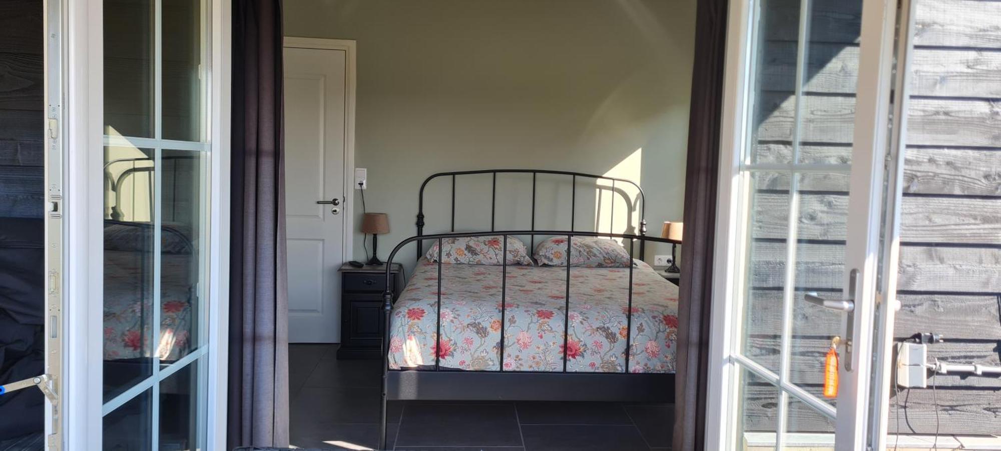 Wellness Chalet Met Jacuzzi, Sauna, Omheinde Tuin, Sint-Annaland Exterior foto